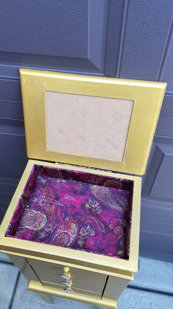 Gold Jewelry Armoire with 3 Drawers - photo 4