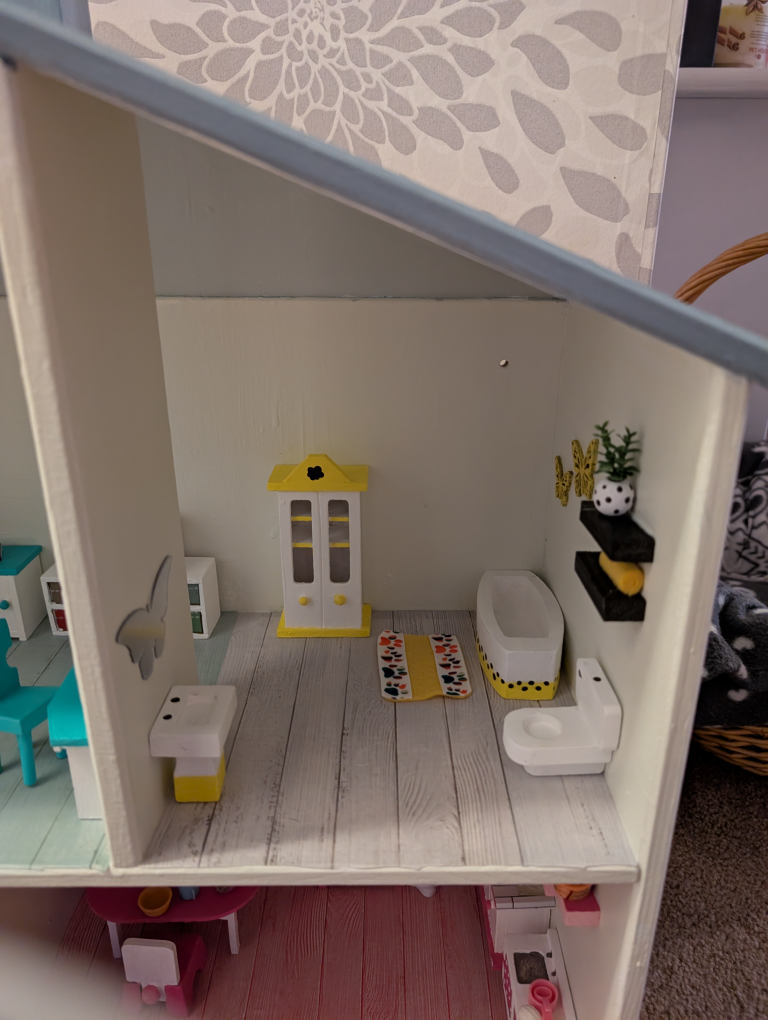 Custom Built Dollhouse with Furniture - photo 5