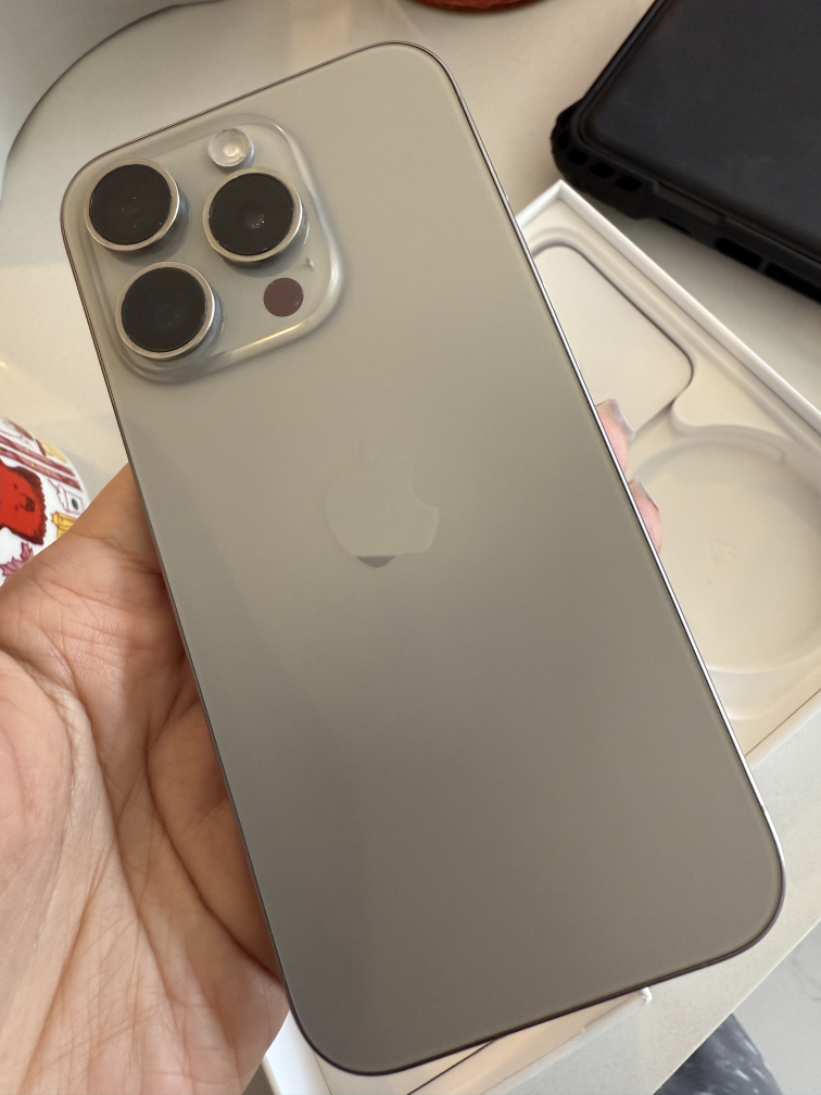 iPhone 15 Pro Titanium 128GB - photo 4