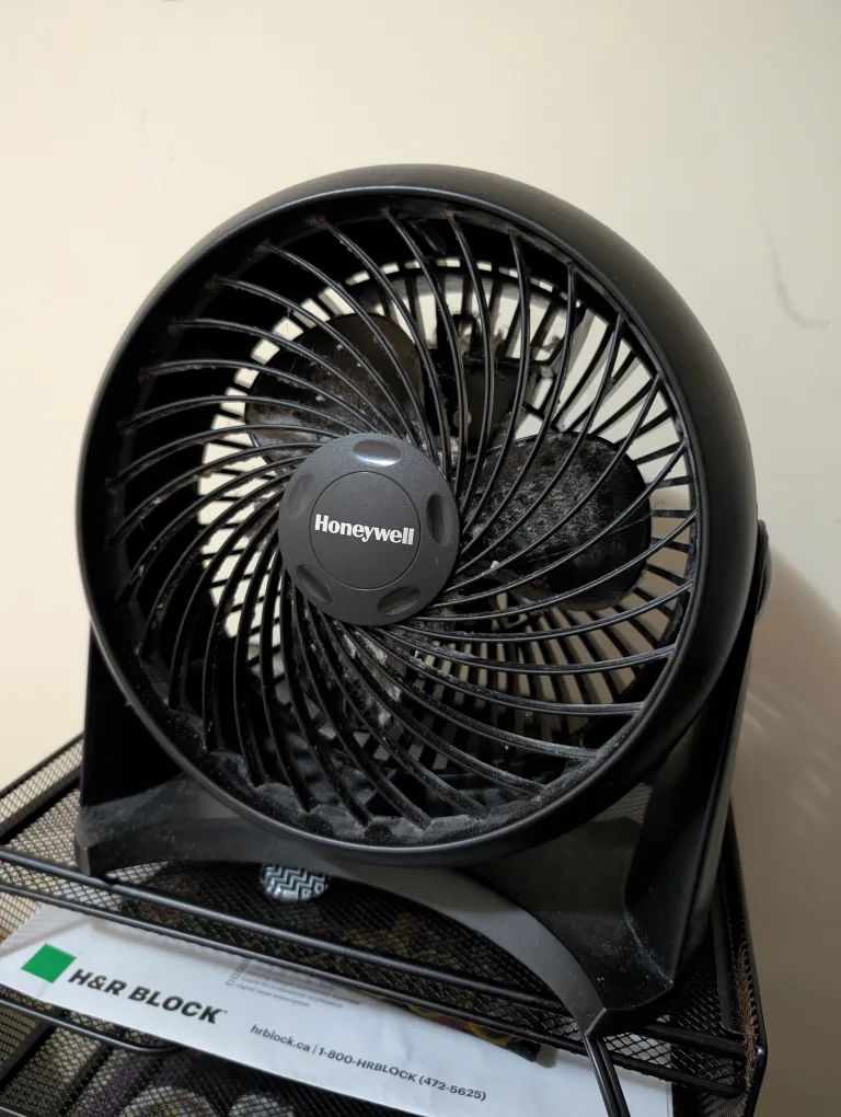Honeywell Personal Fan thumbnail