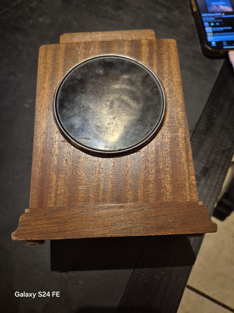 Vintage Wood & Brass Mantel Clock – Mid-Century Style - photo 3