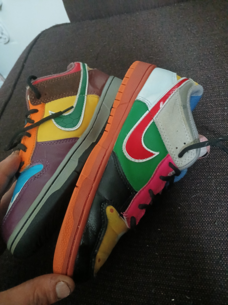 What The Mario Sb Dunks Low Size 7 also fits size 8.5 women's - photo 3