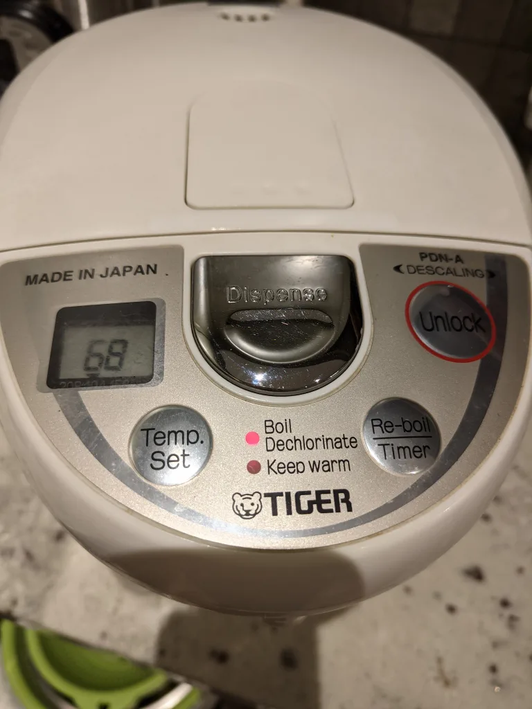 Tiger 3L Electric Water Boiler and Warmer image indicator(5)