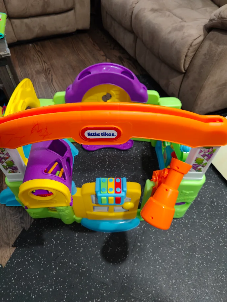 Set of Fisher-Price Baby Activity Centers Car and House image indicator(8)