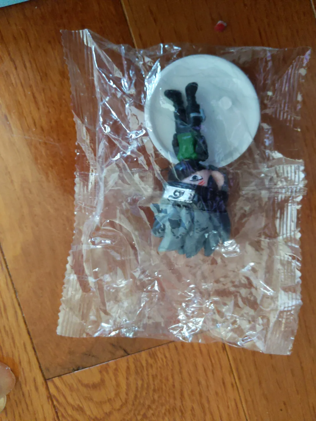 toy set with figurines and extra accessories💚 image indicator(3)