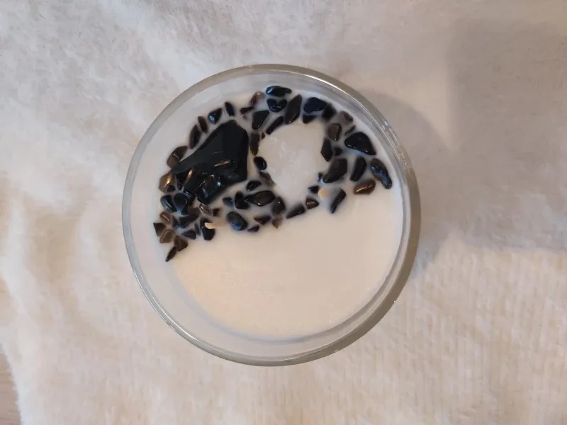 Christmas Gift - NEW - Scented Candle - 13.04oz image indicator(3)