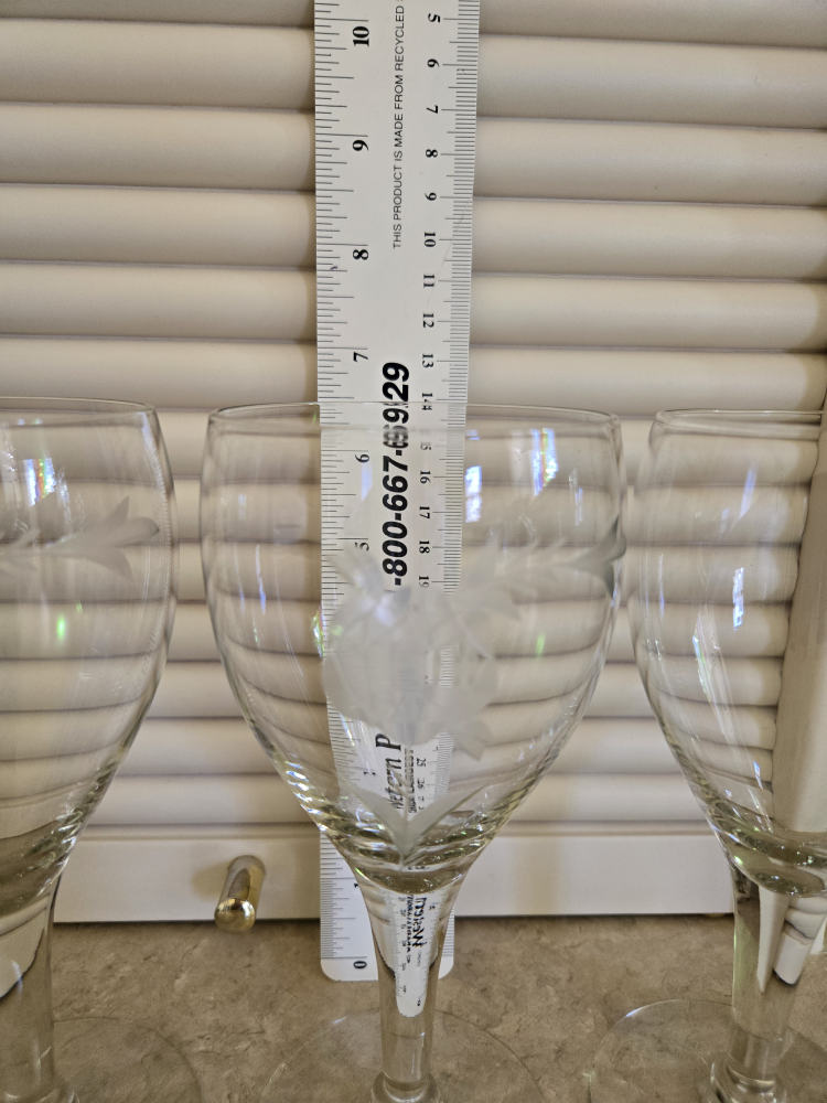 Set of Four Etched Glass Wine Glasses - photo 4
