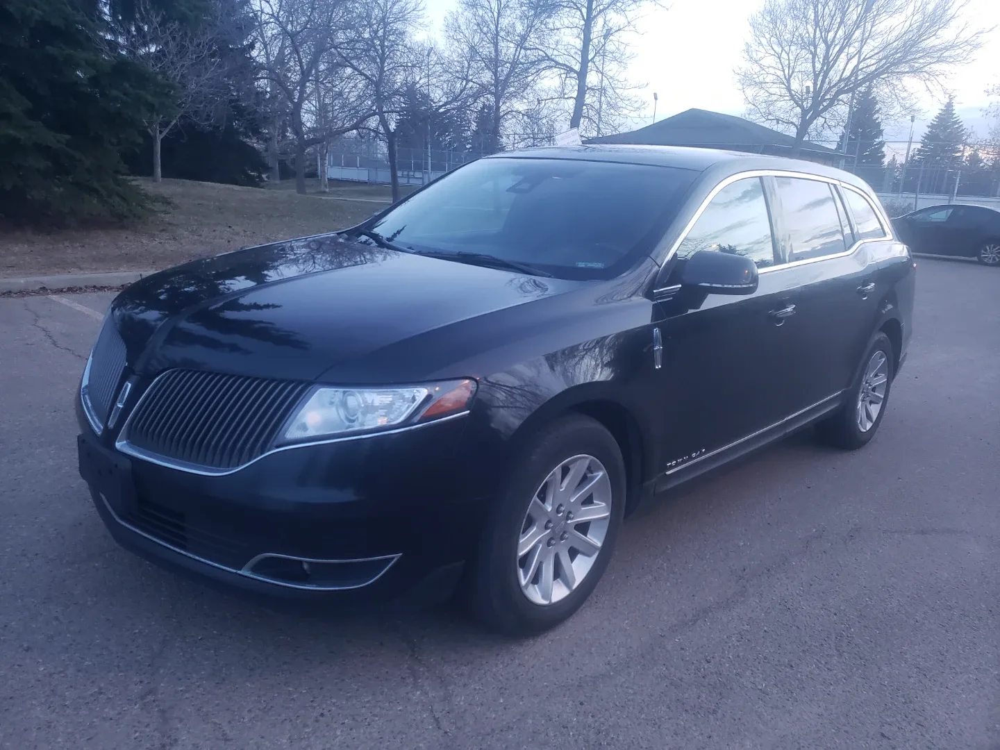 2013 Lincoln MKT image indicator(2)