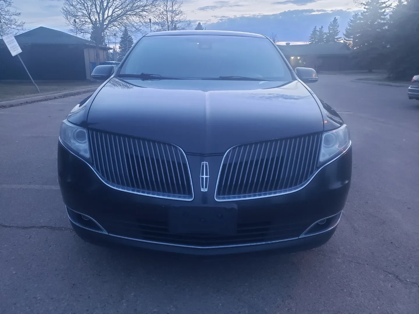 2013 Lincoln MKT image indicator(7)