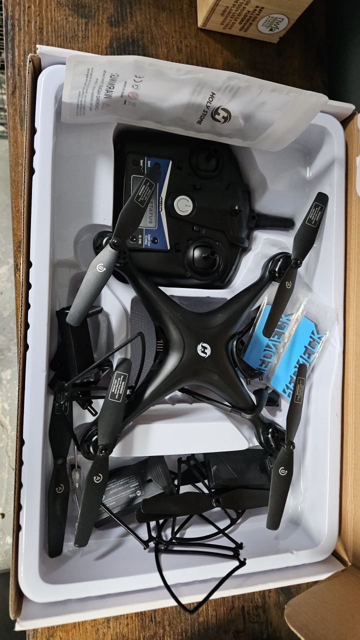 Holy Stone HS100D FPV Drone with Wide-angle  WiFi Camera - photo 2