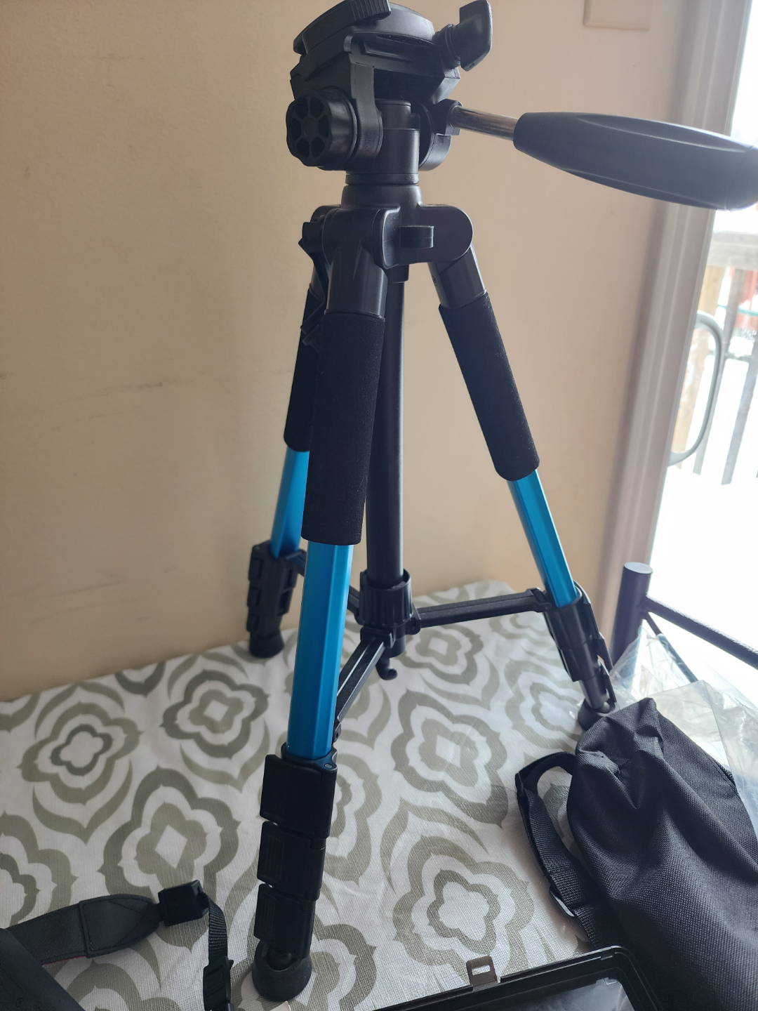 Canon EOS Rebel T7i DSLR Camera with Tripod and Accessories - photo 4