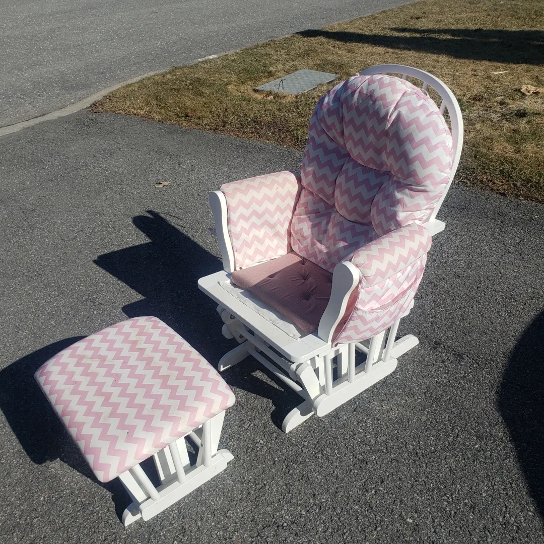 White Rocking Chair and Ottoman with Pink Chevron Cushions image indicator(3)