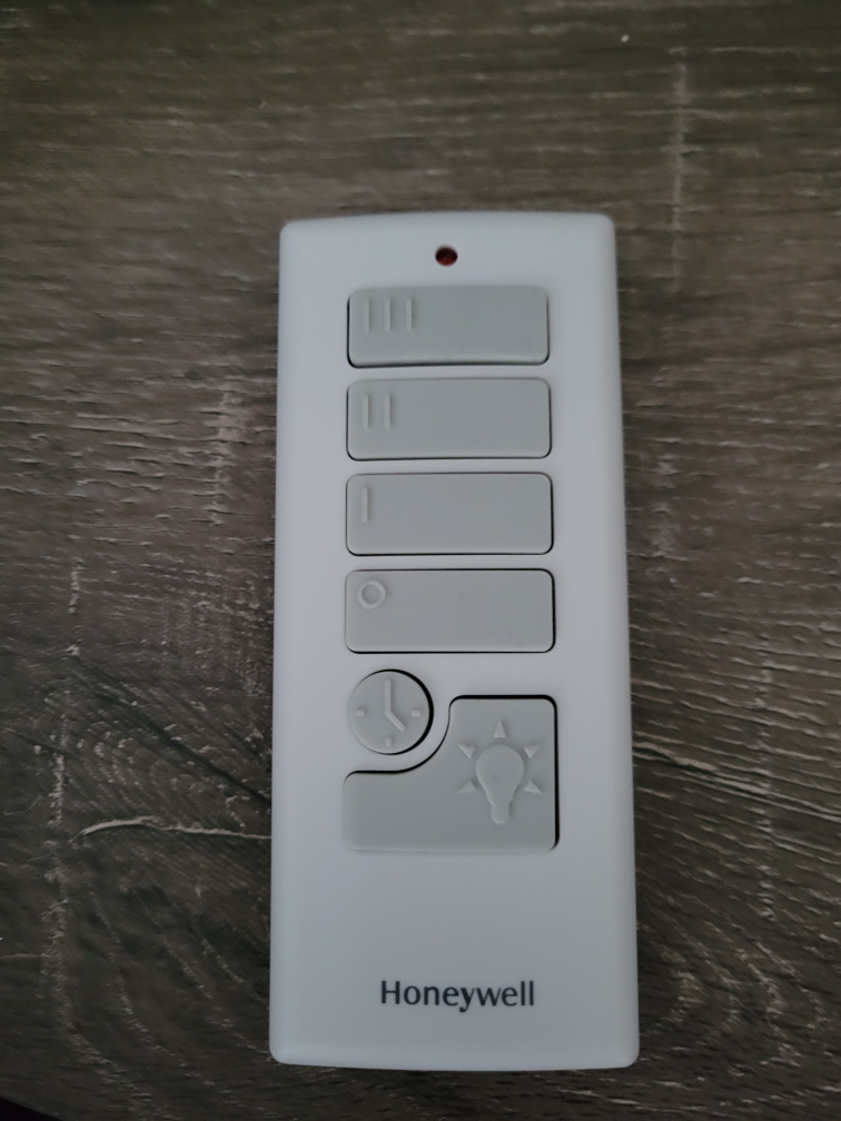 Honeywell Ceiling Fan with Light and Remote - photo 3