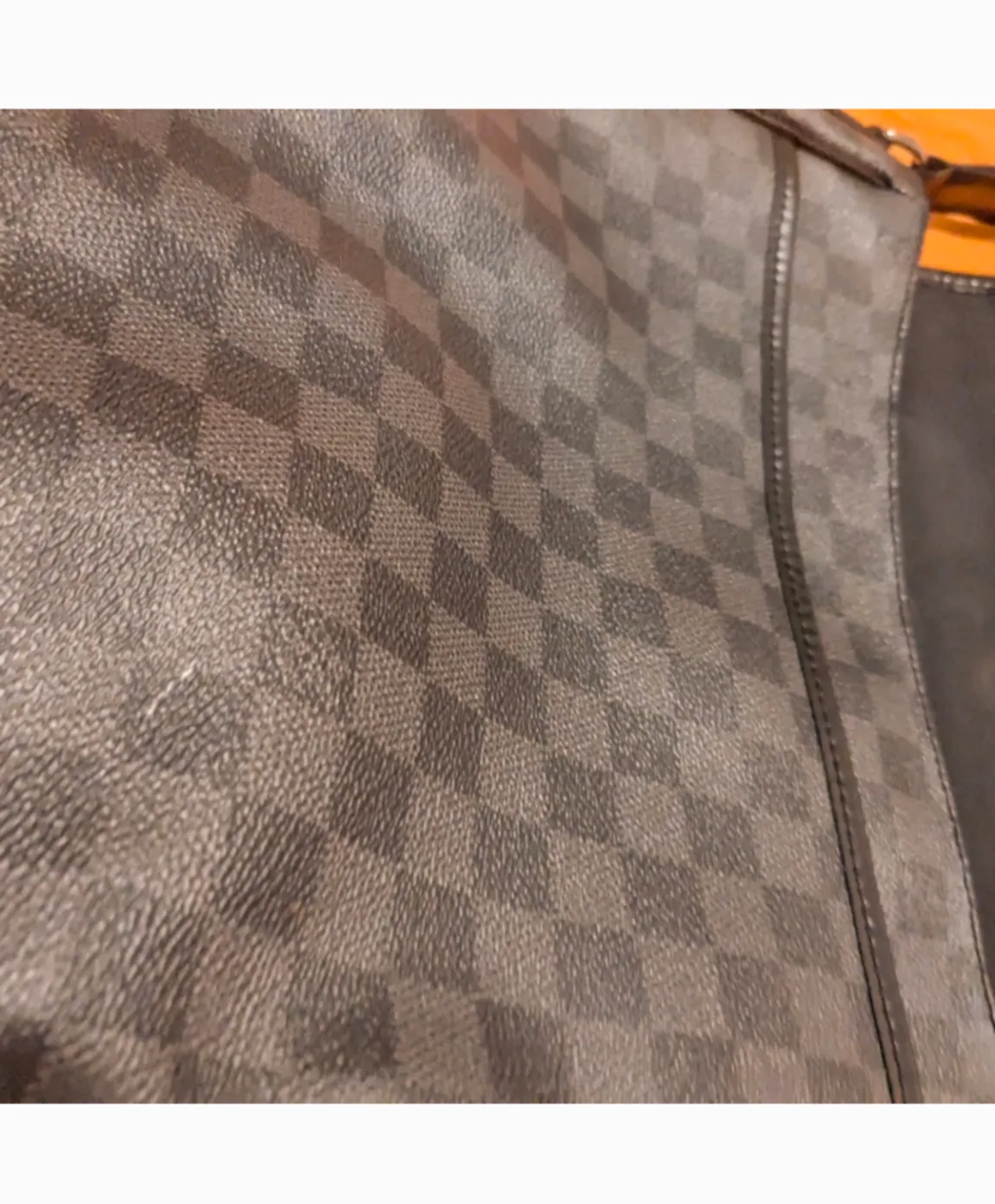 Louis Vuitton Damier Graphite Messenger Bag image indicator(5)
