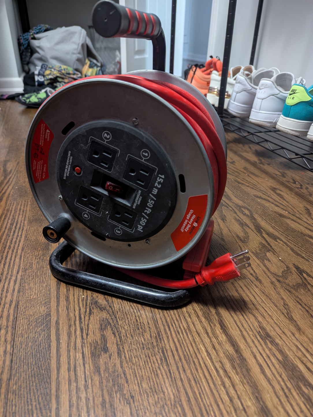 15.2 m / 50 ft Heavy-Duty Extension Cord Reel - photo 3