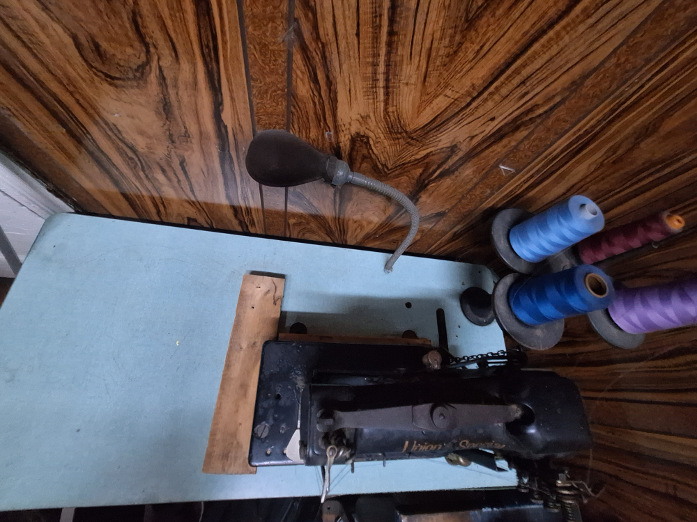 💚 Vintage Union Special Sewing Machine - photo 3