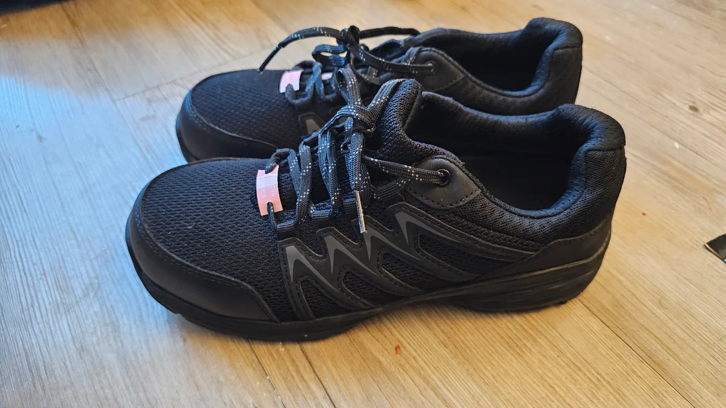 women's steel toe/work shoes size 9 image indicator(2)