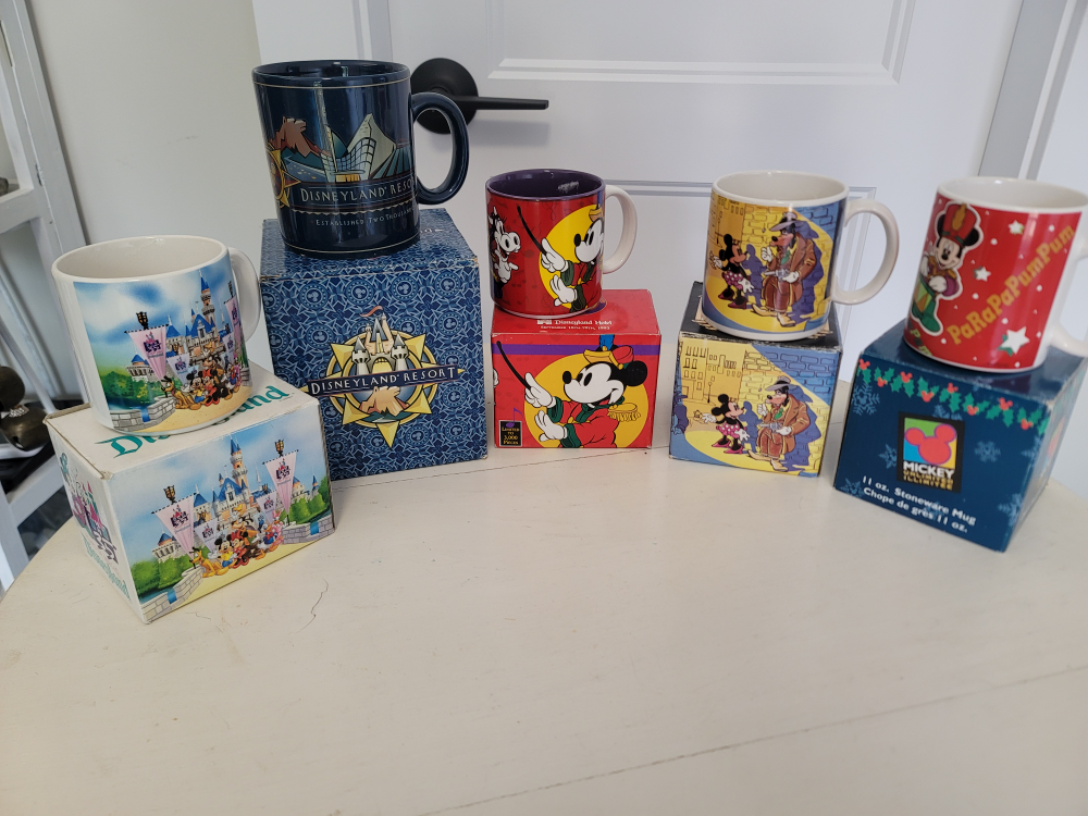 Set of 5 Vintage Disneyland Mugs