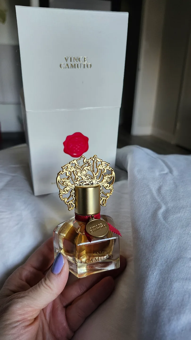 Vince Camuto 1.0 oz Eau de Parfum Spray image indicator(3)