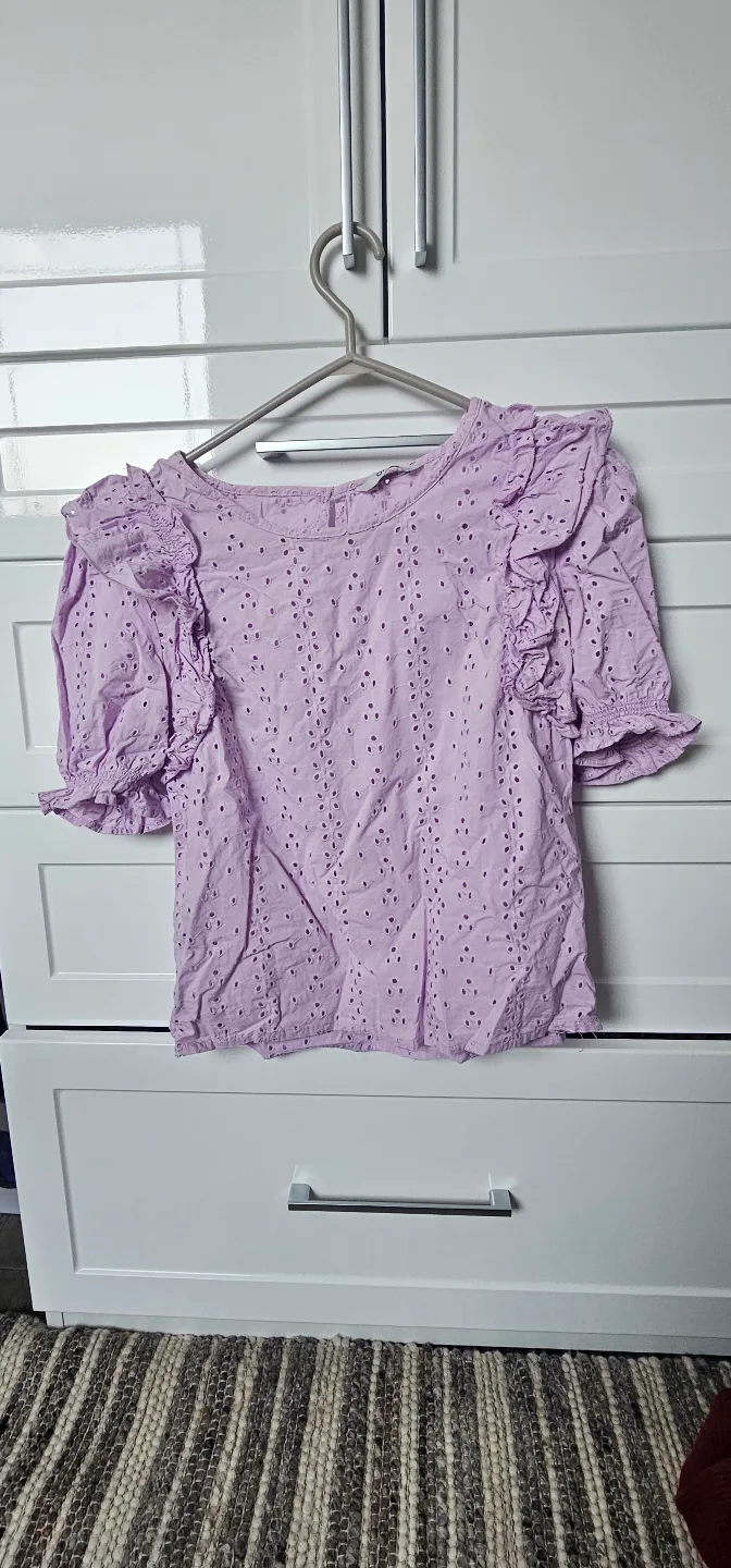 Lavender Eyelet Puff Sleeve Blouse thumbnail