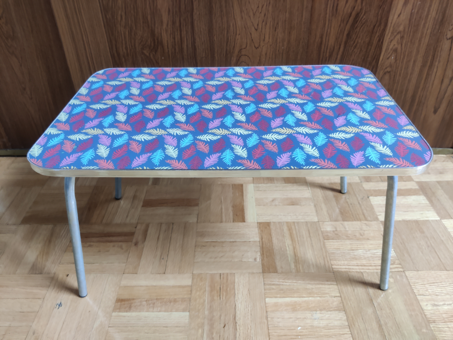 Portable Folding Table with Tropical Print