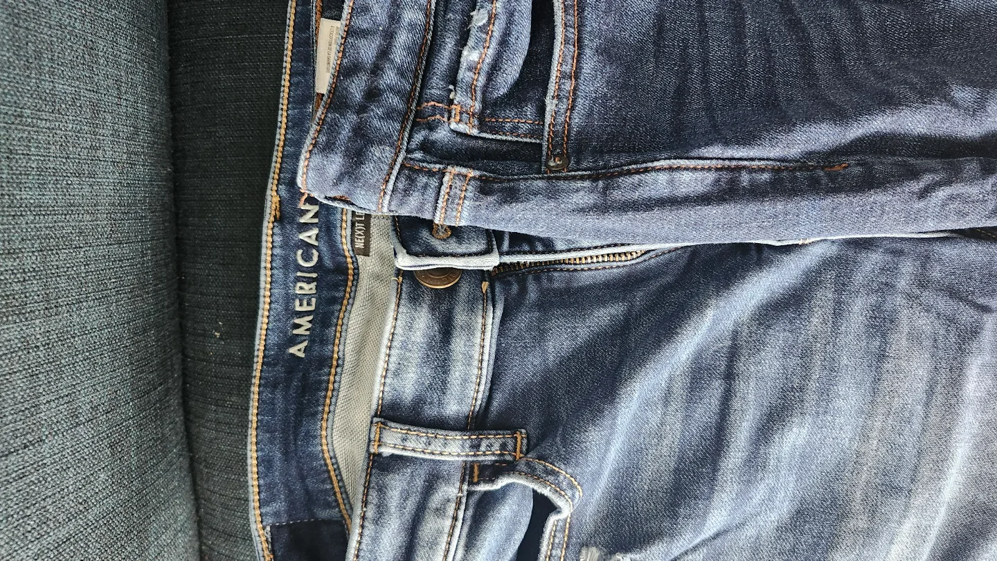 American Eagle Jeans Bundle - 3 pairs + Others image indicator(5)