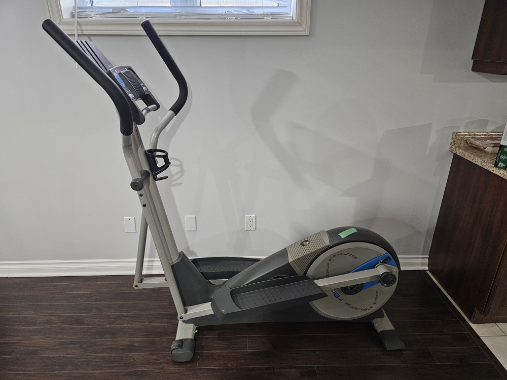 Focus Fitness Adjustable Stride Elliptical Cross Trainer