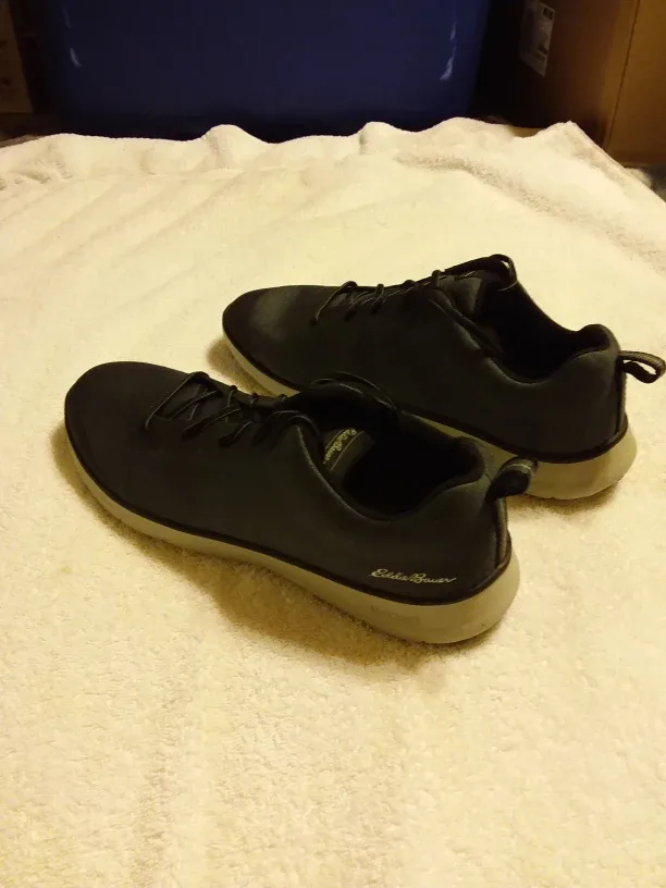 ➡️ Eddie Bauer Men's Low-Top Sneakers 👟 image indicator(3)