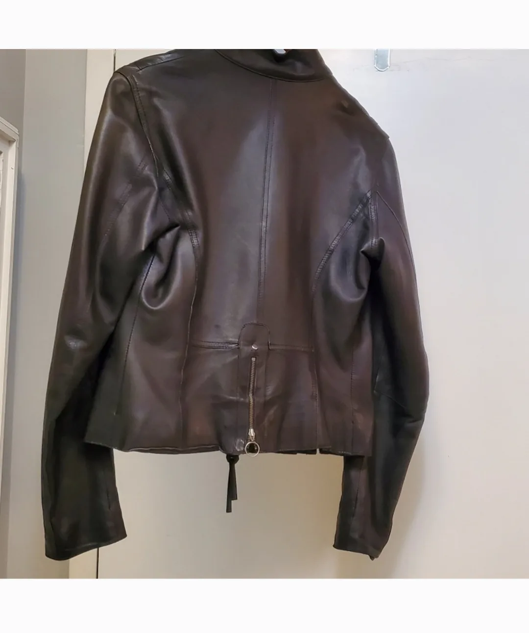 Danier Leather Jacket - Size XS/TP image indicator(2)