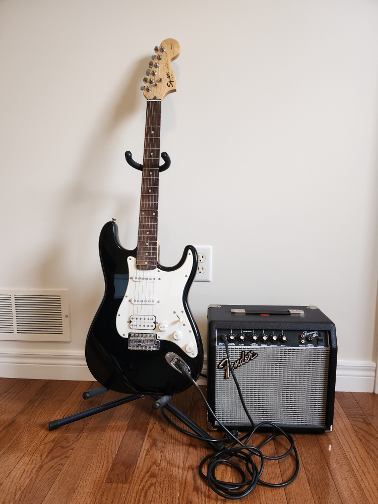 Fender Guitar Amp and Guitar set