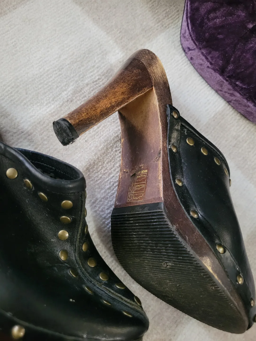 Brown's Couture Italian Leather Clogs image indicator(3)