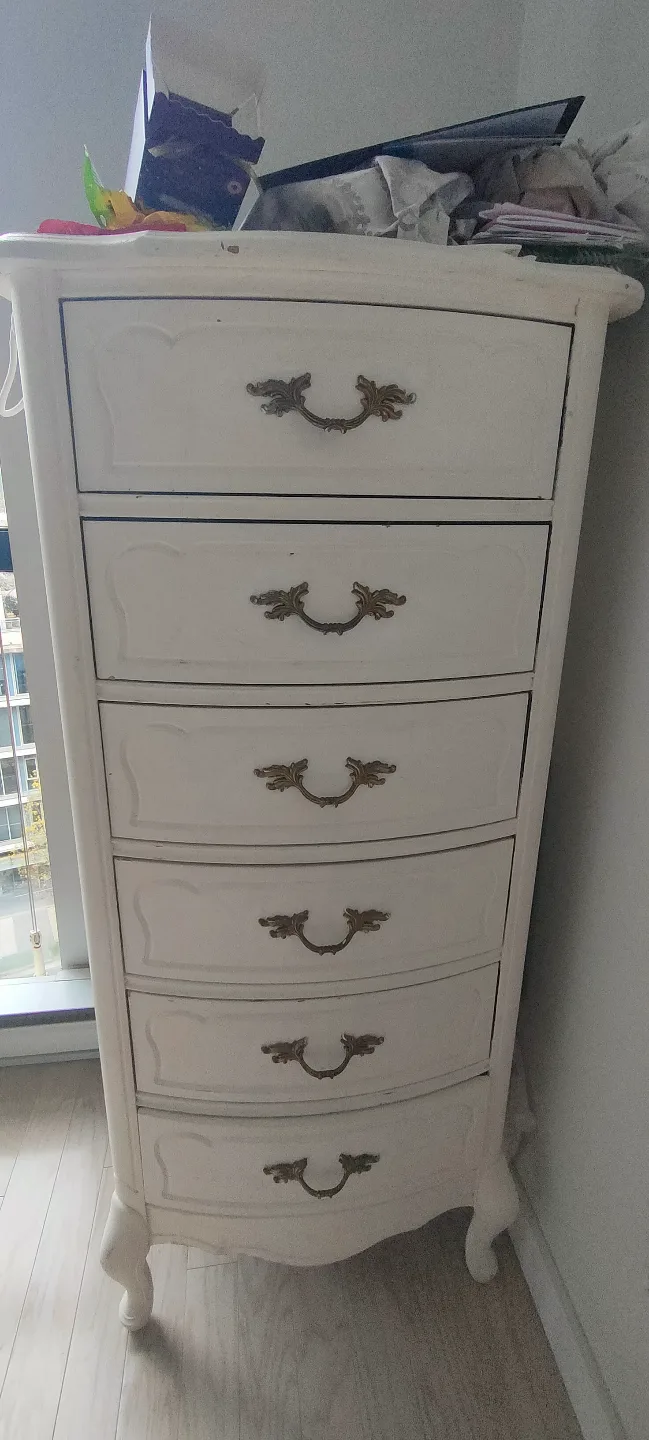 White Wooden Chest of Drawers thumbnail