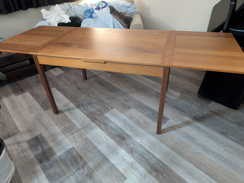 Extendable Teak Dining Table