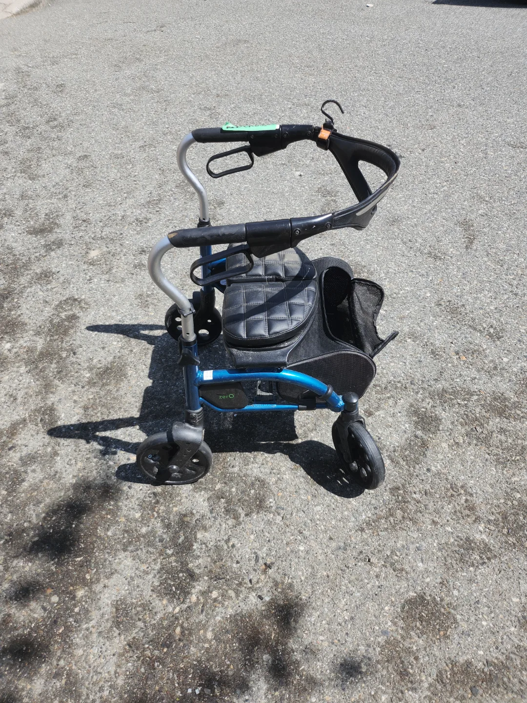 Zero Gravity Folding Walker image indicator(2)