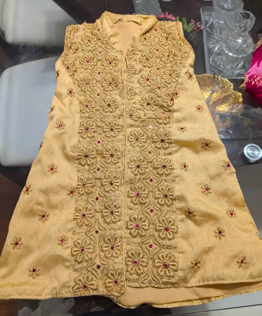 Girls' Embroidered Kurti and Skirt Set - Size 22 image indicator(2)