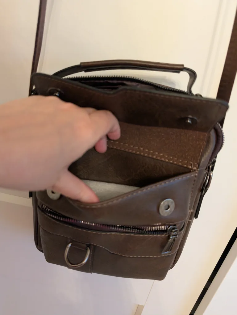 Brand New Genuine Leather  Men's Shoulder Bag image indicator(2)