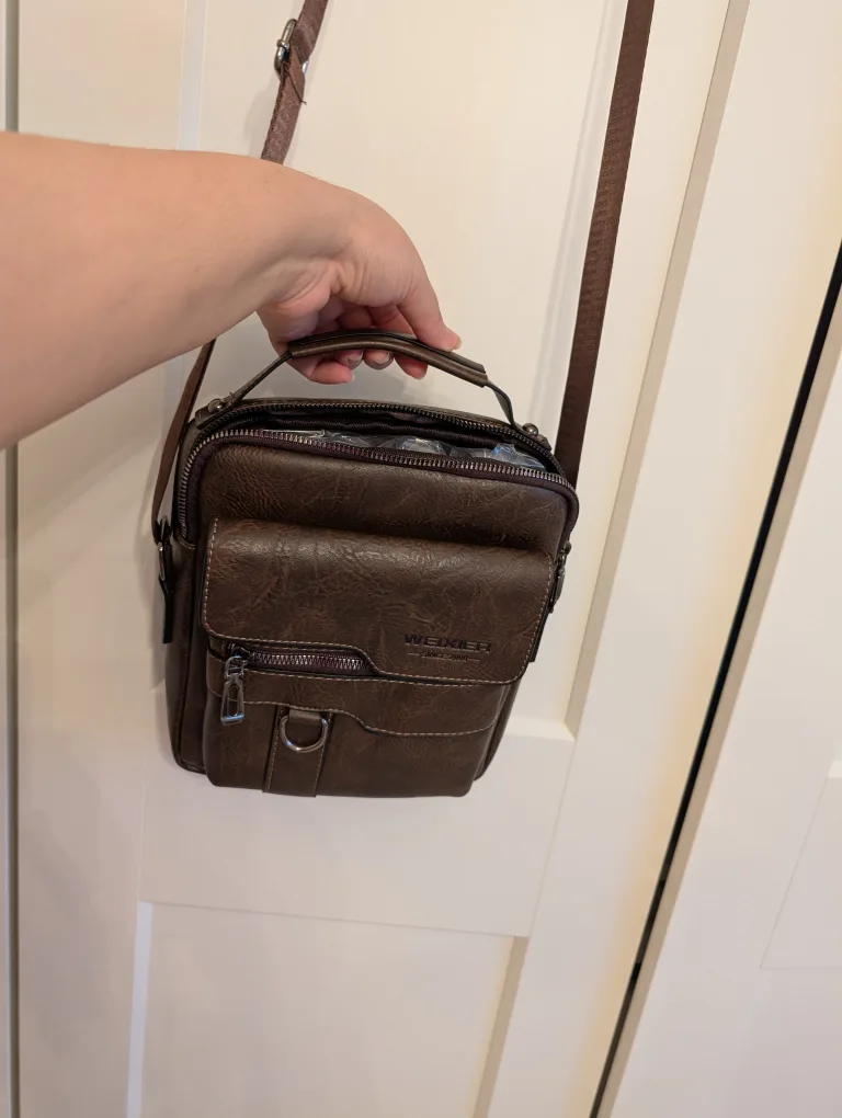 Brand New Genuine Leather  Men's Shoulder Bag image indicator(4)