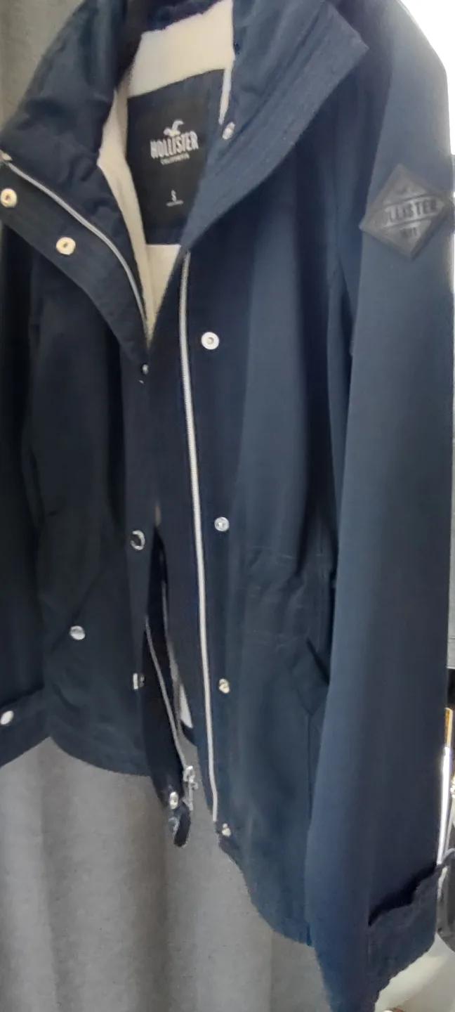 (NEW) Hollister California Women's Size Small Navy Blue Jacket image indicator(3)