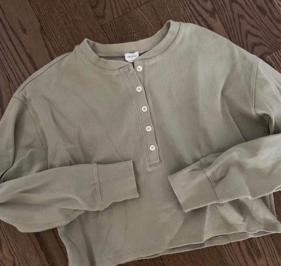 Wilfred Free Ribbed Henley Top - Size M 💚