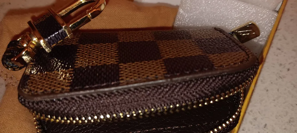 Louis Vuitton Damier Ebene Key Holder image indicator(3)