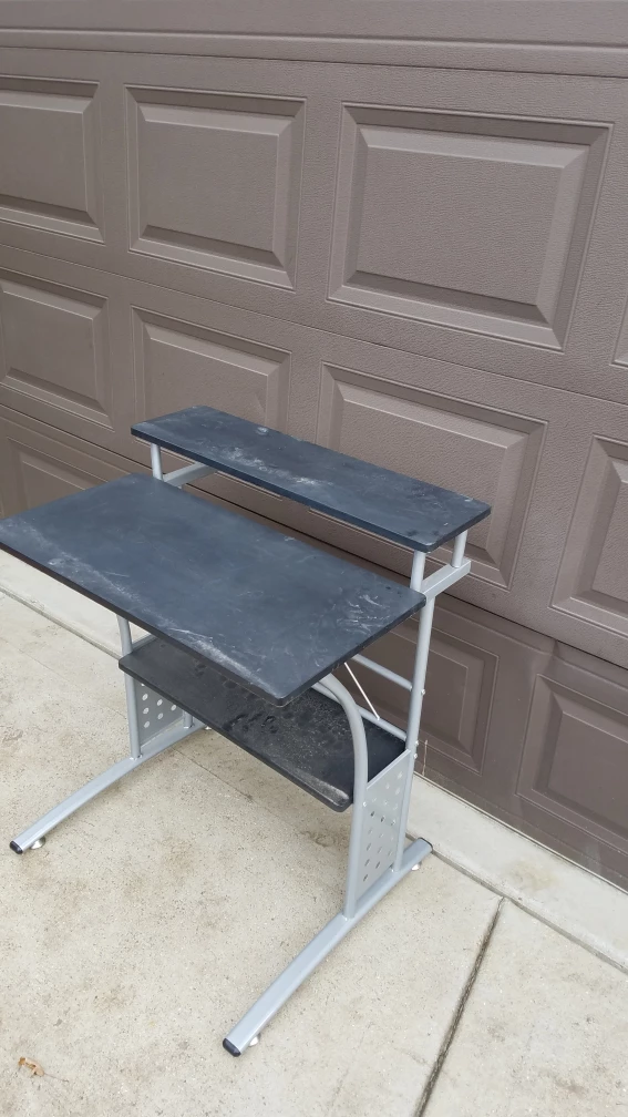 Small Computer Desk - Two Tier - photo 2