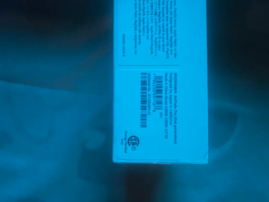 Apple AirPods Pro 2nd Generation with MagSafe Charging Case thumbnail