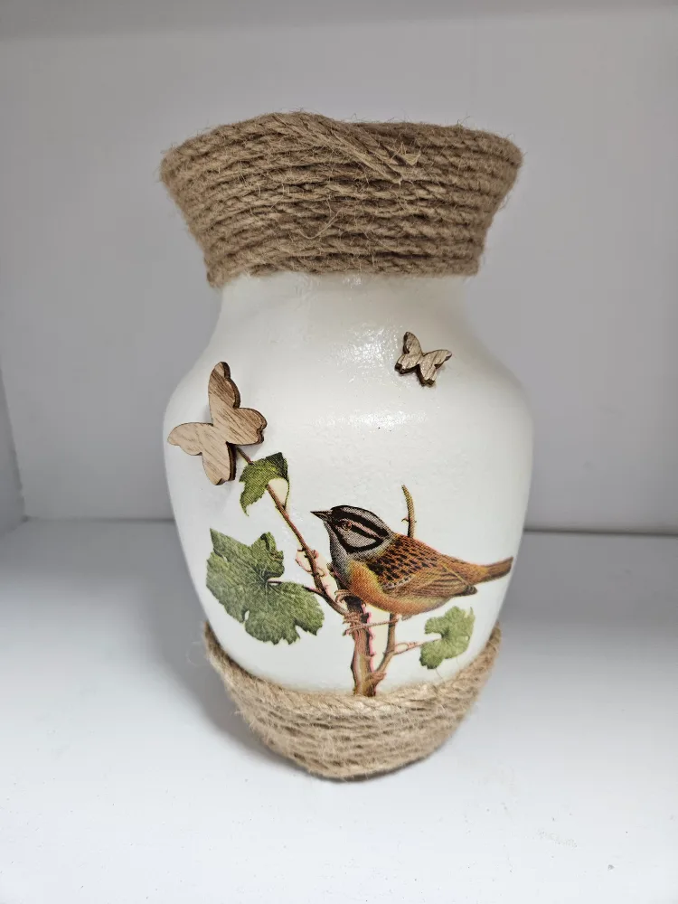 Handcrafted Bird Decor Vase image indicator(2)