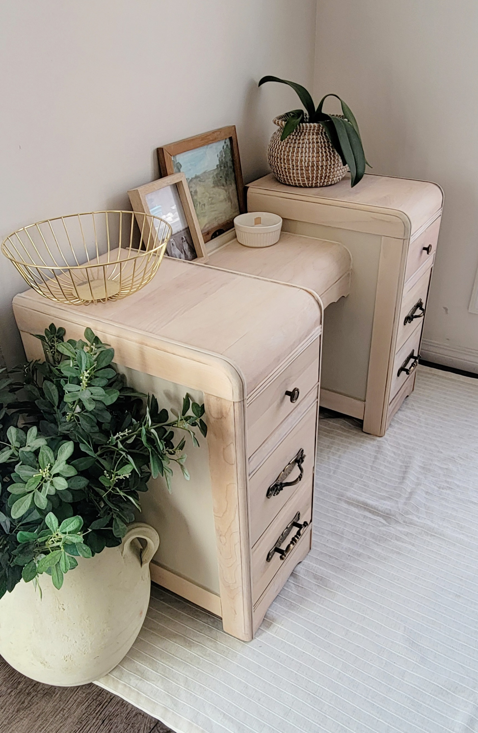 Vintage Vanity Set with Stool - photo 5