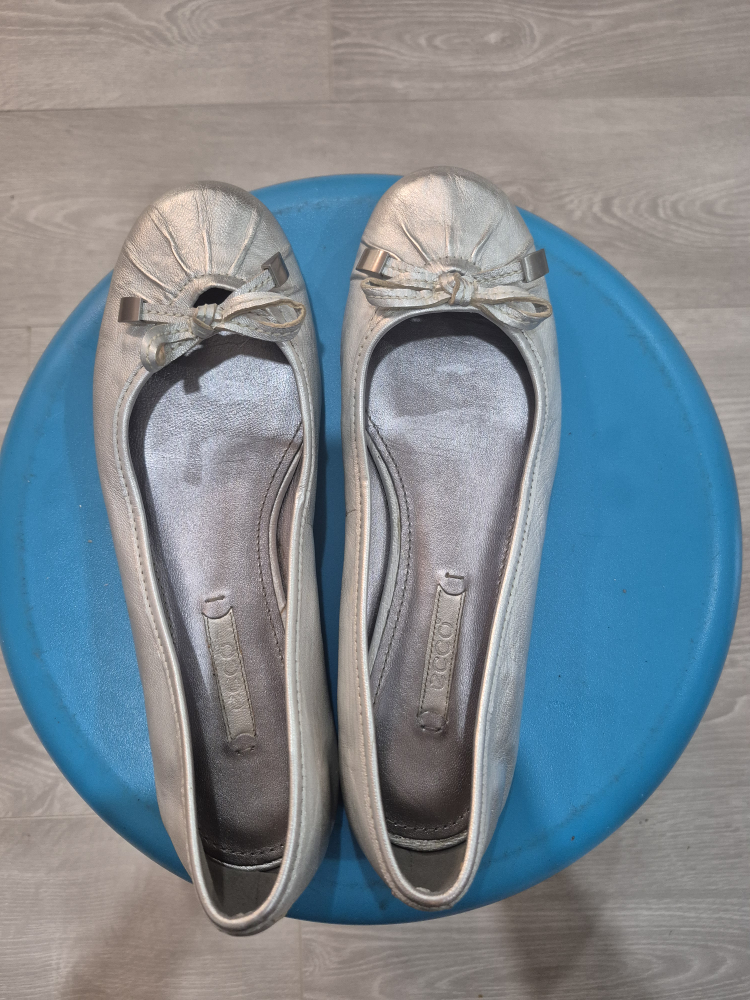 Silver ECCO Women's Flats, Size 37