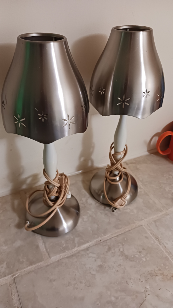 Pair of Metal Table Lamps from ikea - photo 3