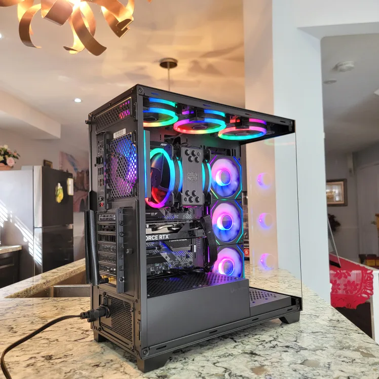 BRAND NEW CUSTOM GAMING PC : Ryzen 7 5800x / RTX 4060 / 32GB RAM image indicator(5)