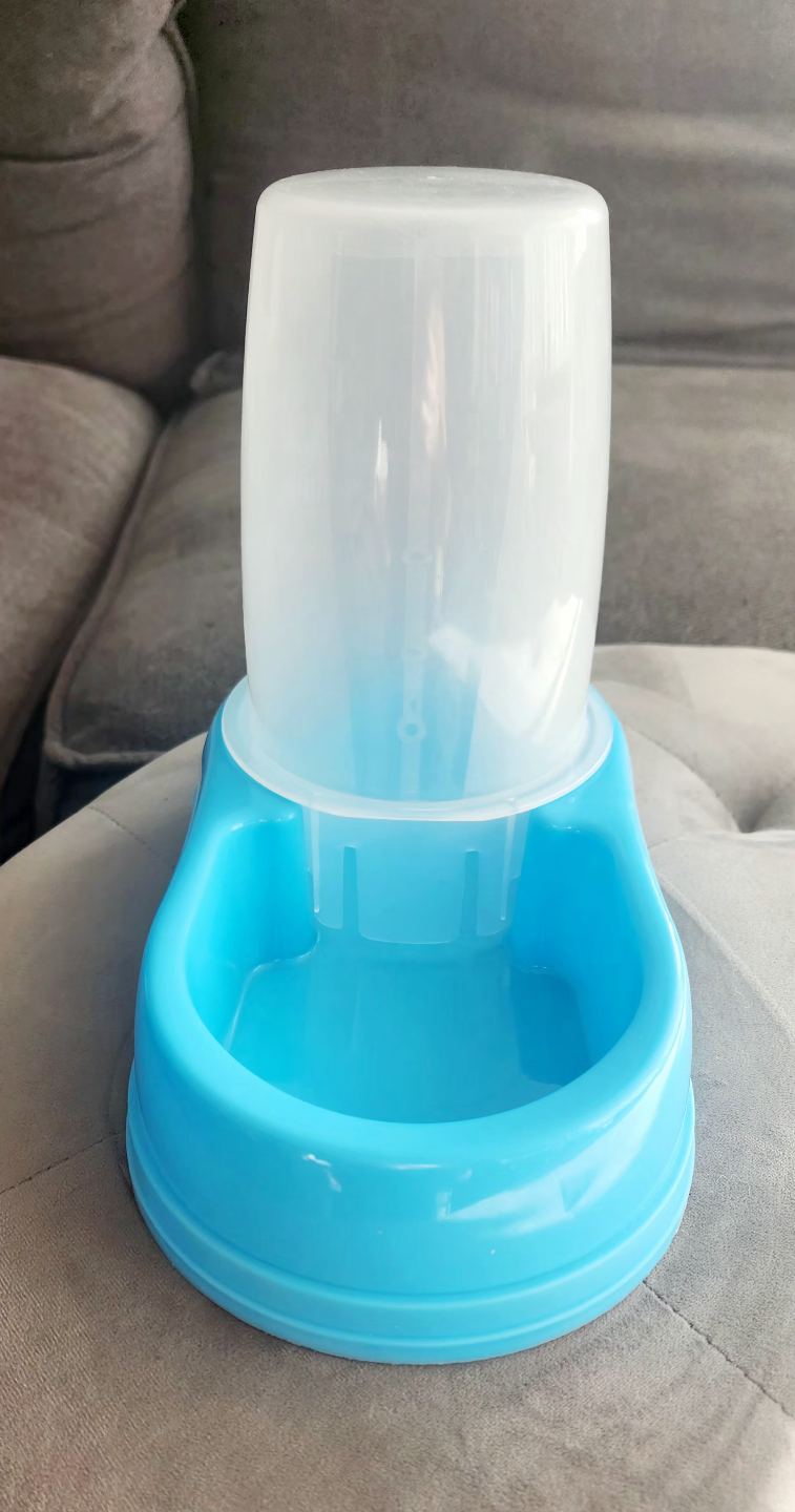 Pet Water Dispenser