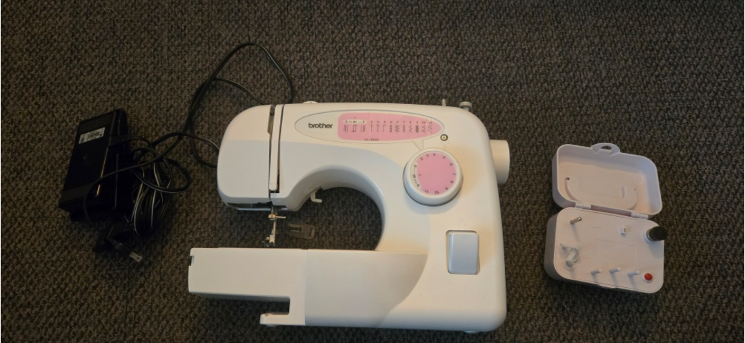 Brother Sewing Machine - Model XL 2600 - photo 2