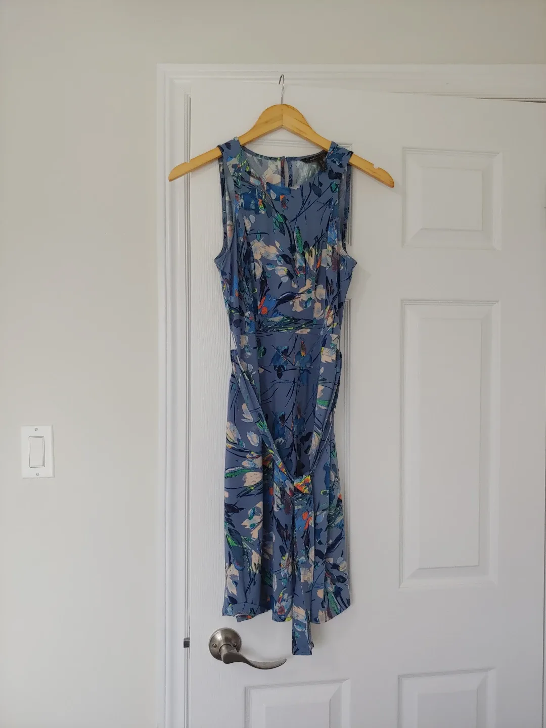 BCBGMAXAZRIA Blue Floral Dress, XXS image indicator(4)